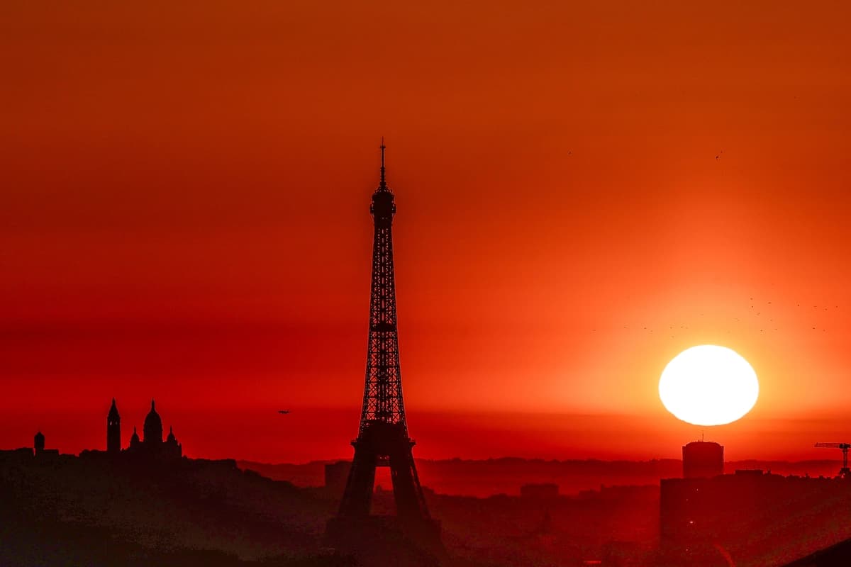 Mientras Europa enfrenta otra ola de calor, la batalla por el aire acondicionado se intensifica