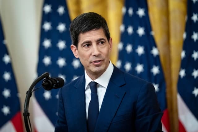 El presidente de la Reserva Federal, Kevin Warsh, pronuncia un discurso en la Casa Blanca el 22 de mayo de 2026. (Madalina Kilroy/The Epoch Times)