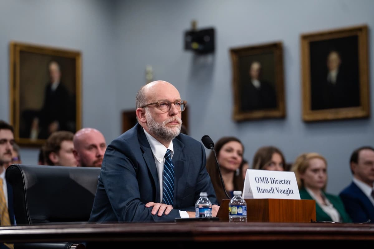 Administración Trump no podrá retirar subvenciones por cambio de prioridades, falla un juez