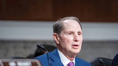 Senador Ron Wyden presenta un proyecto de ley para devolver la autoridad arancelaria al Congreso