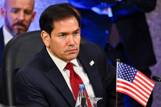 El secretario de Estado de Estados Unidos, Marco Rubio, asiste a la Reunión de Ministros de Asuntos Exteriores de la Cumbre de Asia Oriental, que forma parte de la Reunión de Ministros de Asuntos Exteriores de la Asociación de Naciones del Sudeste Asiático (ASEAN), en Pasay, Metro Manila, Filipinas, el 23 de julio de 2026. (Brendan Smialowski/Pool vía AP.).
