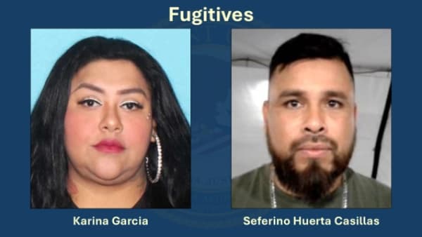 Karina García, ciudadana estadounidense, y Seferino Huerta Casillas, ciudadano mexicano, permanecen prófugos. Se les imputan cargos relacionados con la muerte de siete inmigrantes indocumentados en mayo de 2026. (Departamento de Justicia de EE. UU.)
