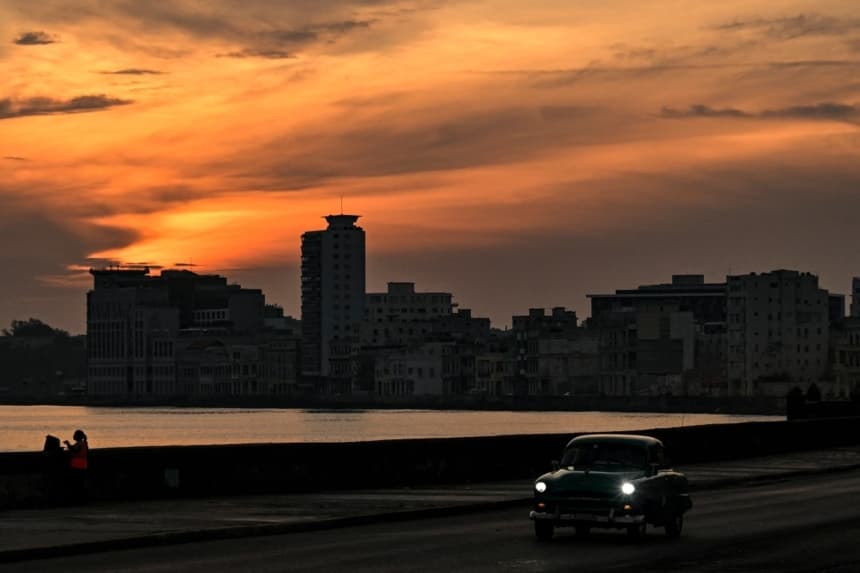 La red eléctrica de Cuba vuelve a colapsar