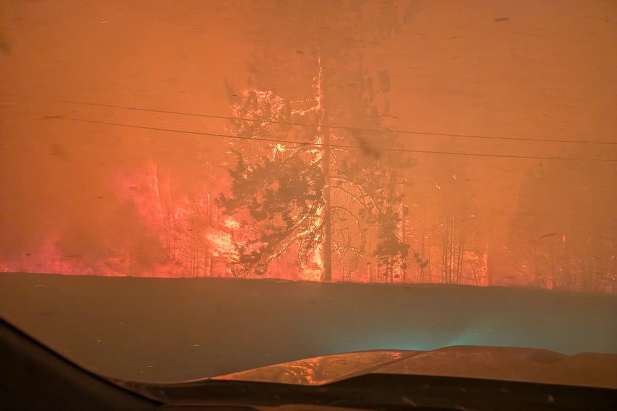 Columbia Británica en estado de emergencia y evacuación ante los incendios