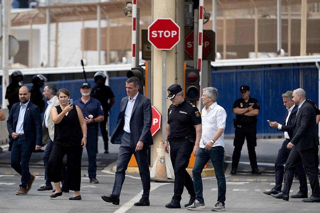 España endurece el ingreso de italianos mientras crece la disputa por la inmigración