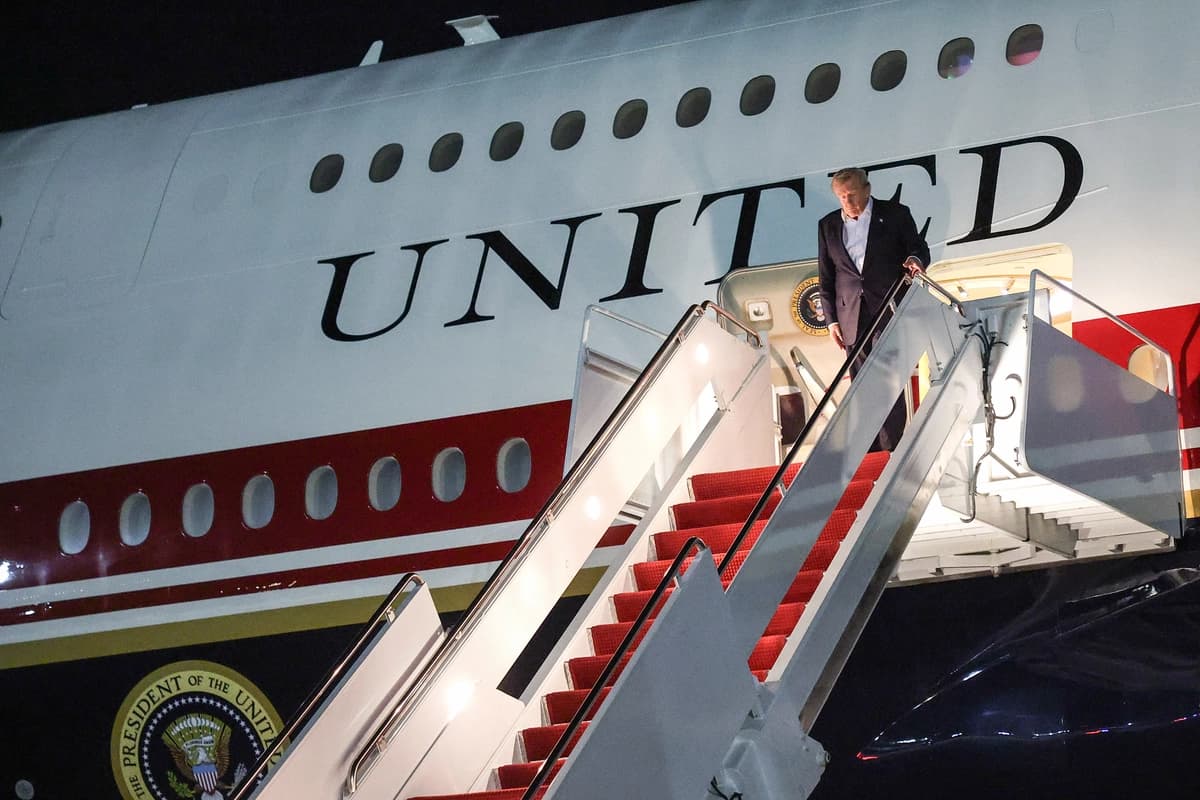 Trump dice que el Servicio Secreto le obligó a cambiar de avión en Turquía debido a una amenaza