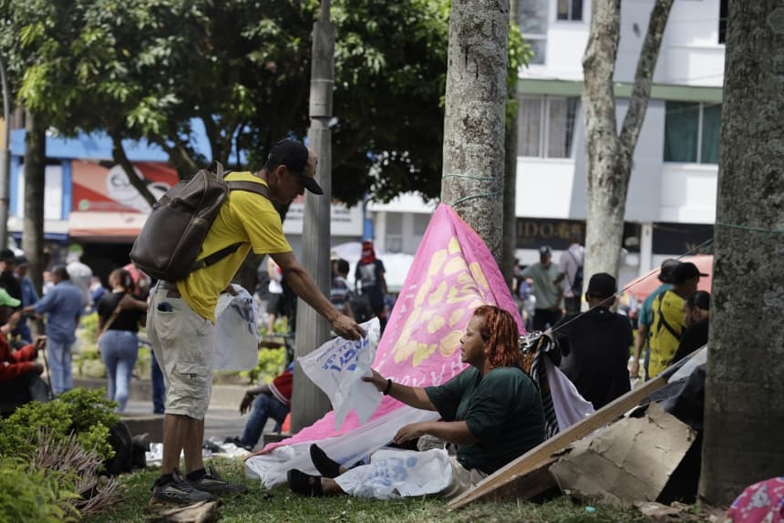 Colombia eleva a 265 los muertos y reporta 496 desaparecidos tras el terremoto