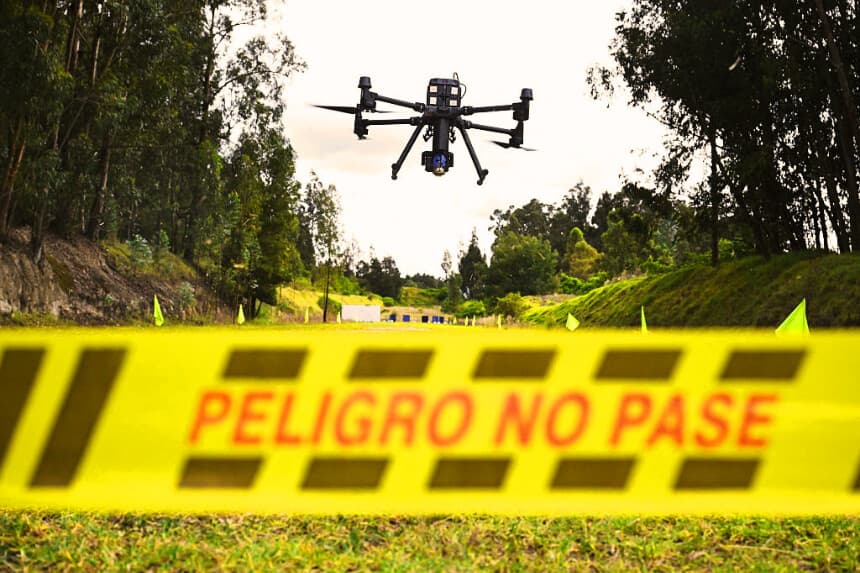 Ataque con drones mata a un militar colombiano y deja cuatro heridos