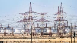 Emiratos Árabes Unidos acusan a Irán de atacar un buque en el Estrecho de Ormuz