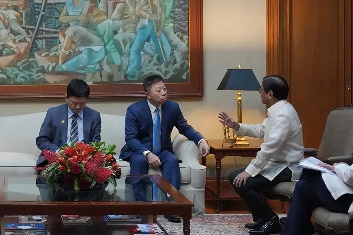 En medio de disputas marítimas, Filipinas contempla buscar petróleo junto a China