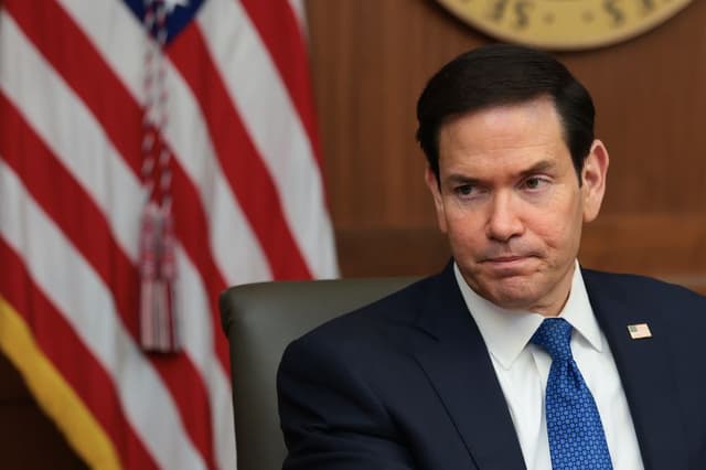 El secretario de Estado Marco Rubio interviene durante una reunión del Consejo de Ministros en Camp David, la residencia presidencial, el 31 de julio de 2026 en Camp David, Maryland. (Anna Moneymaker/Getty Images)