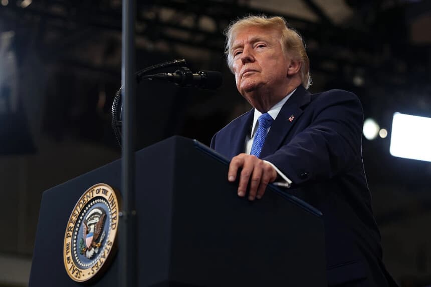 Trump dice que la Marina de EE. UU. retiro todas las minas del Estrecho de Ormuz