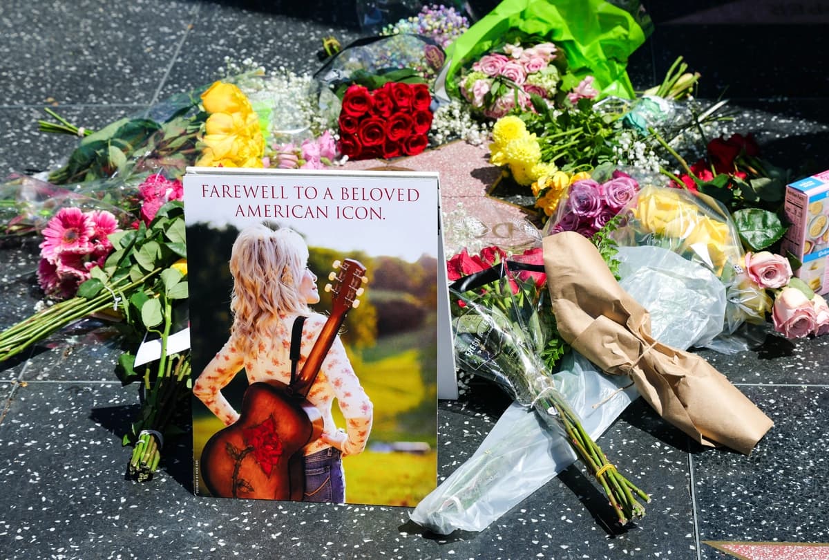 El mundo entero lamenta la muerte de Dolly Parton