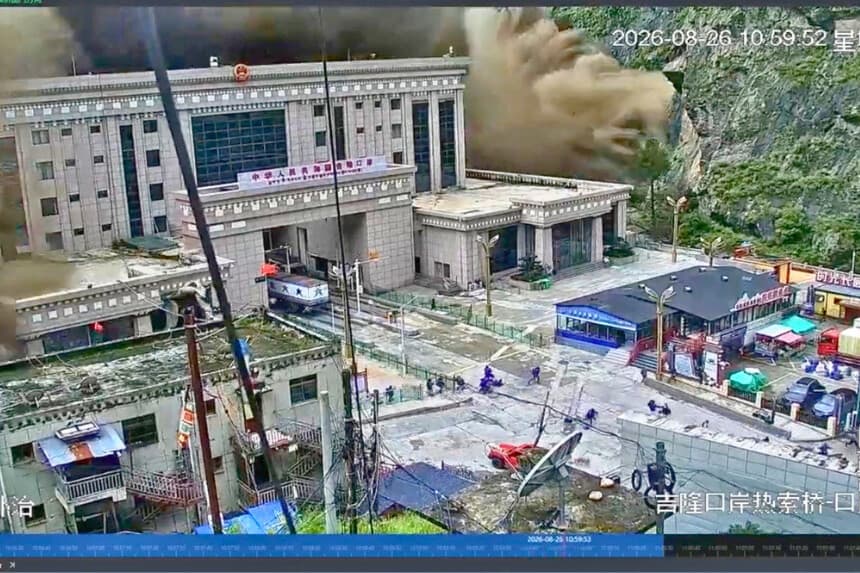 Fuente interna alega que no se envió alerta antes del mortal deslizamiento en frontera China-Nepal