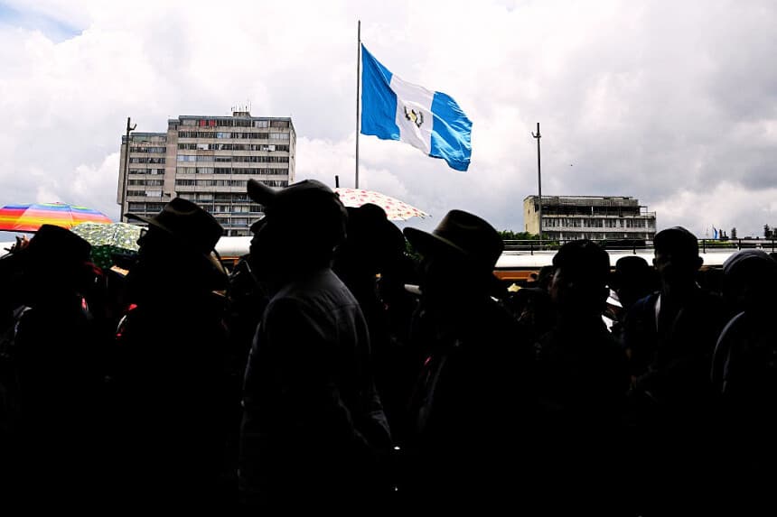 Guatemala recibe armas de EE. UU. por 5 millones de dólares tras 47 años de embargo