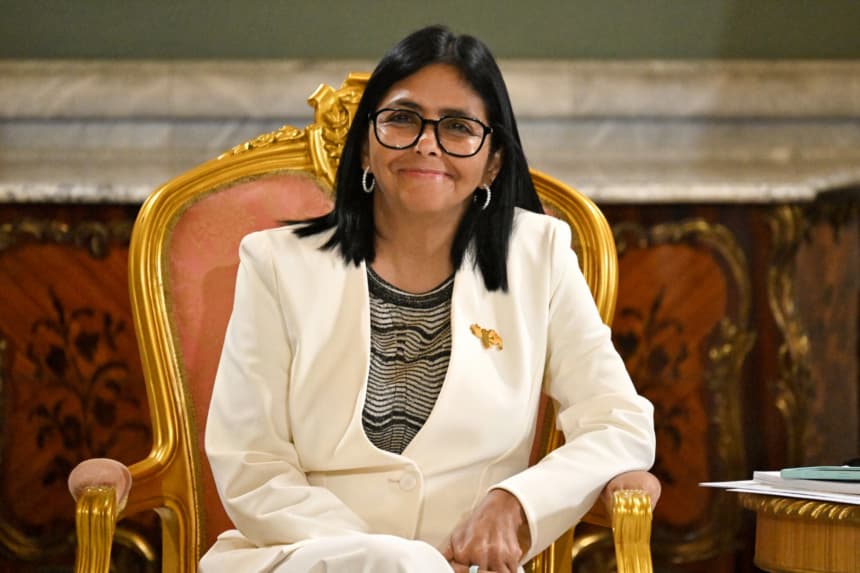 Rodríguez consulta cada decisión que toma sobre Venezuela con Washington: congresista Díaz-Balart