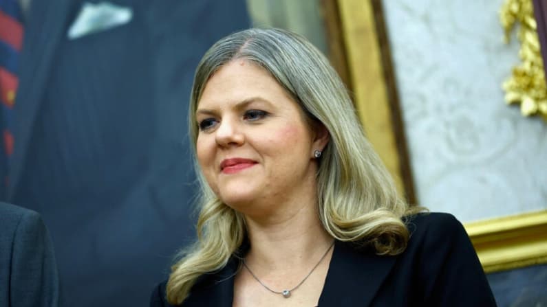 Candidata a comisionada de la FDA dice que todas las vacunas en EE. UU. son seguras y eficaces