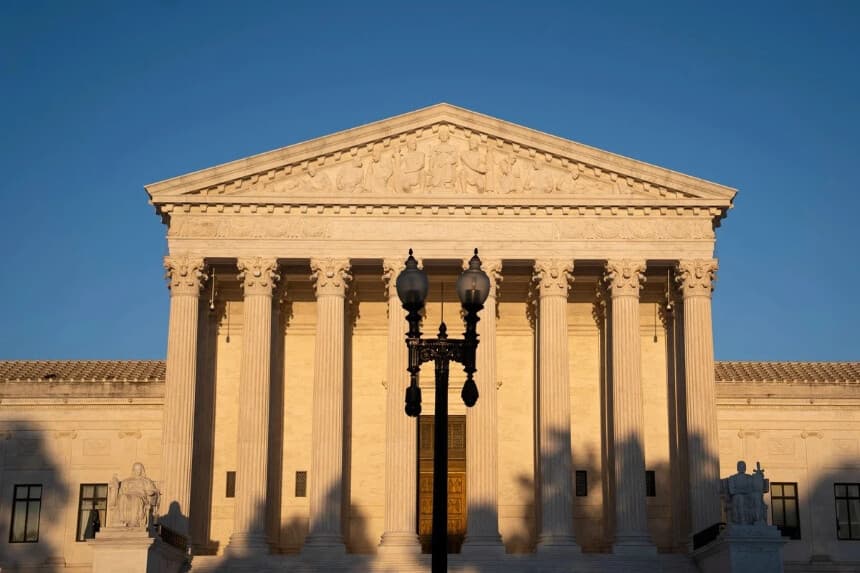 La Corte Suprema permite a Trump reanudar las deportaciones a terceros países