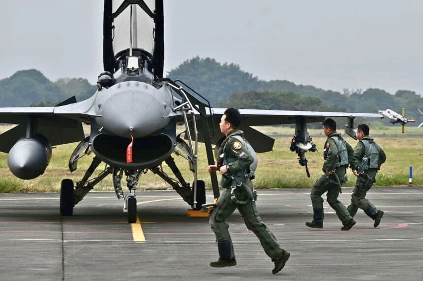 Taiwán recibe los 2 primeros aviones de combate F-16 Bloque 70 tras años de retraso