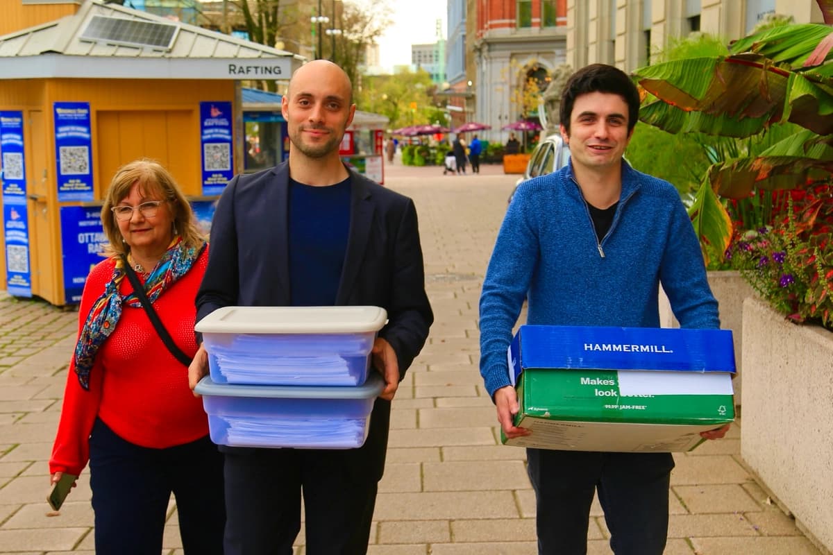 Más de 50,000 personas firman petición para que Shen Yun regrese a Ottawa