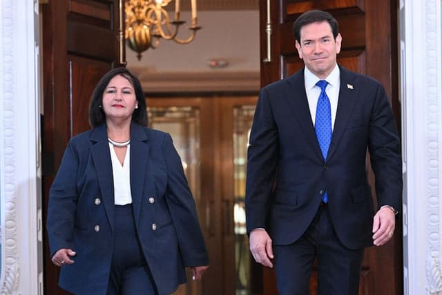 El secretario de Estado de EE. UU., Marco Rubio, se reúne con la líder de la oposición venezolana, Dinorah Figuera, en el Departamento de Estado, en Washington, D. C., el 9 de octubre de 2026. (Mandel NGAN / AFP vía Getty Images)