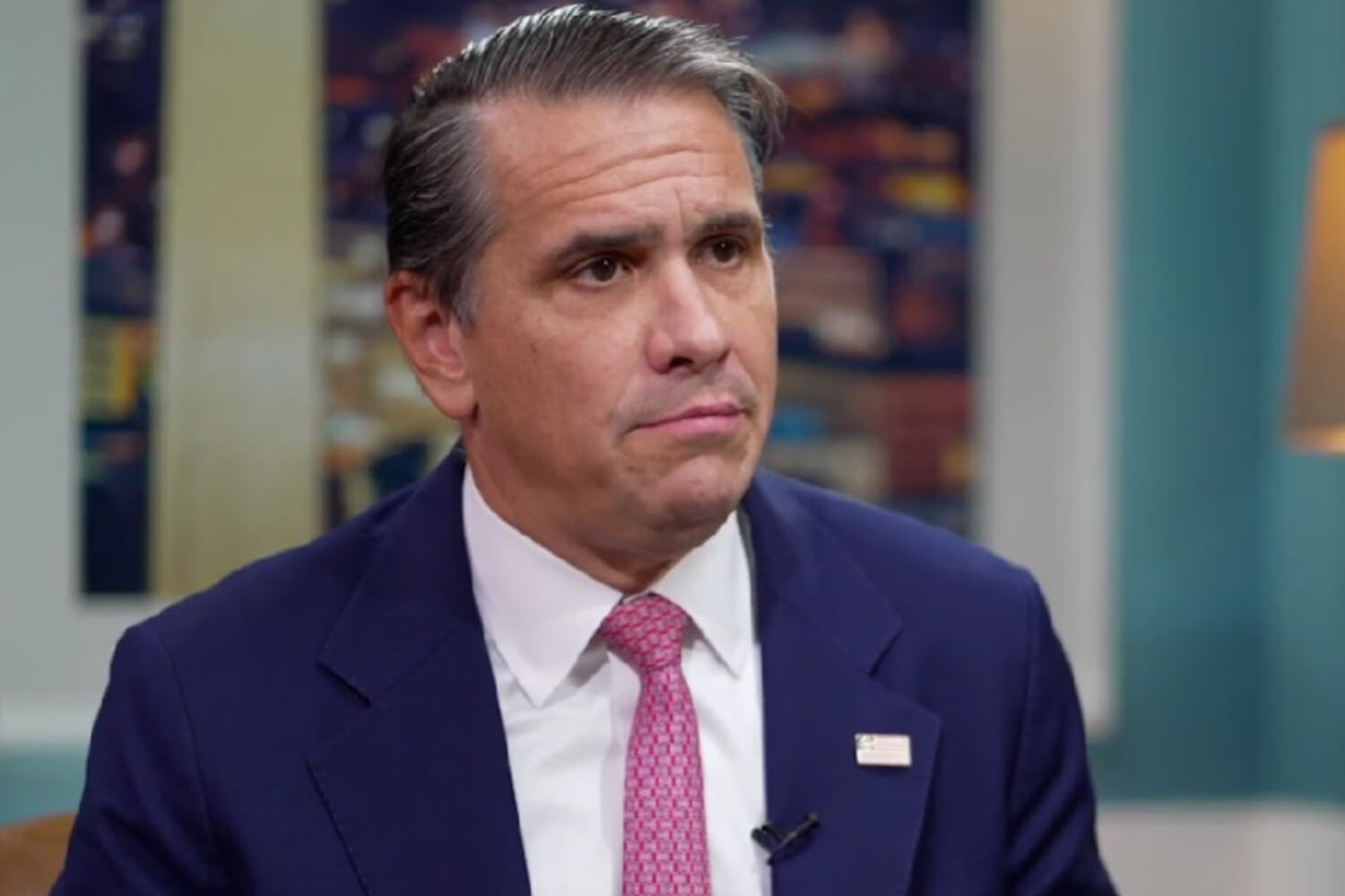 El fiscal general Todd Blanche habla durante una entrevista en Washington el 5 de octubre de 2026. (The Epoch Times).