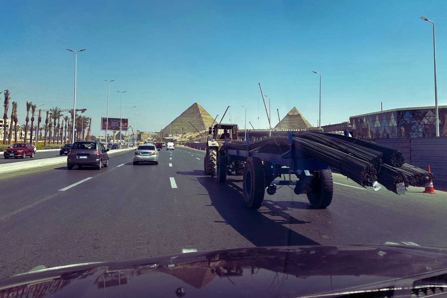 Al menos seis fallecidos tras el colapso de una construcción en El Cairo