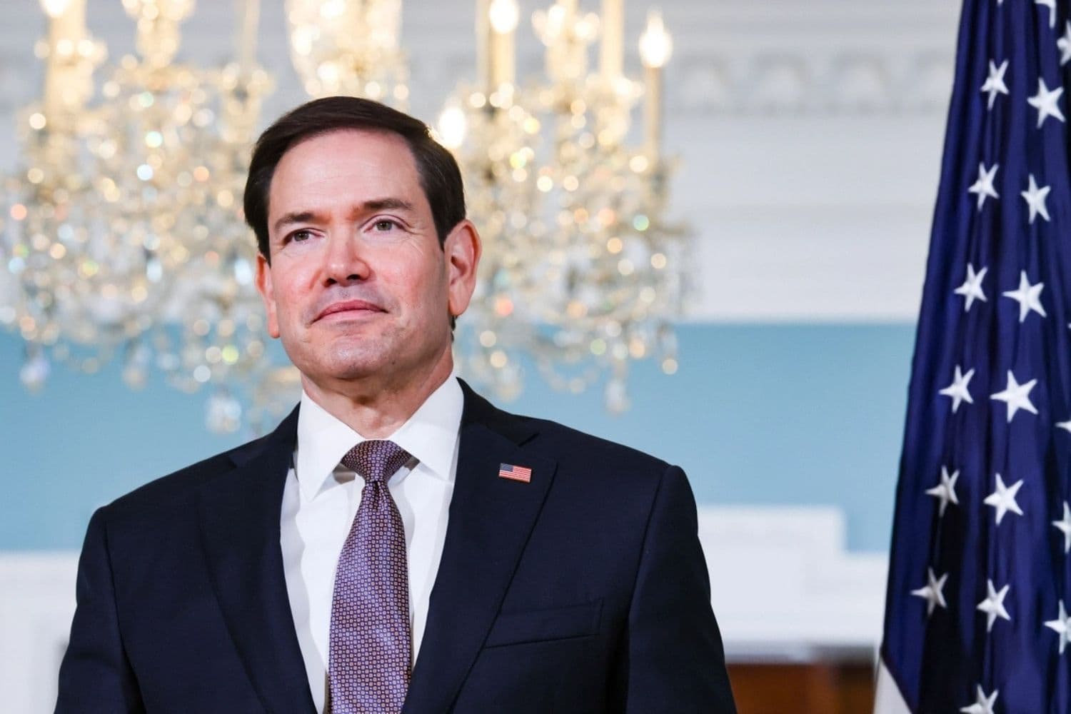 Rubio llama a cubanos a colaborar discretamente con la CIA para crear un cambio positivo en la isla