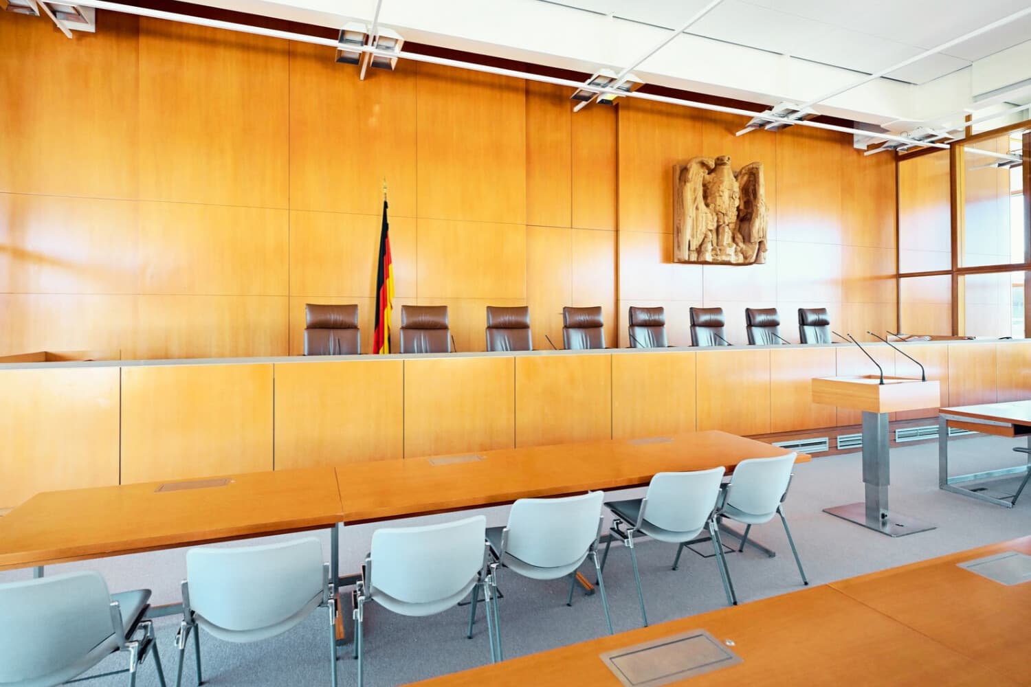 La Justicia alemana juzga a un impostor que realizó 470 procedimientos de estética sin ser médico