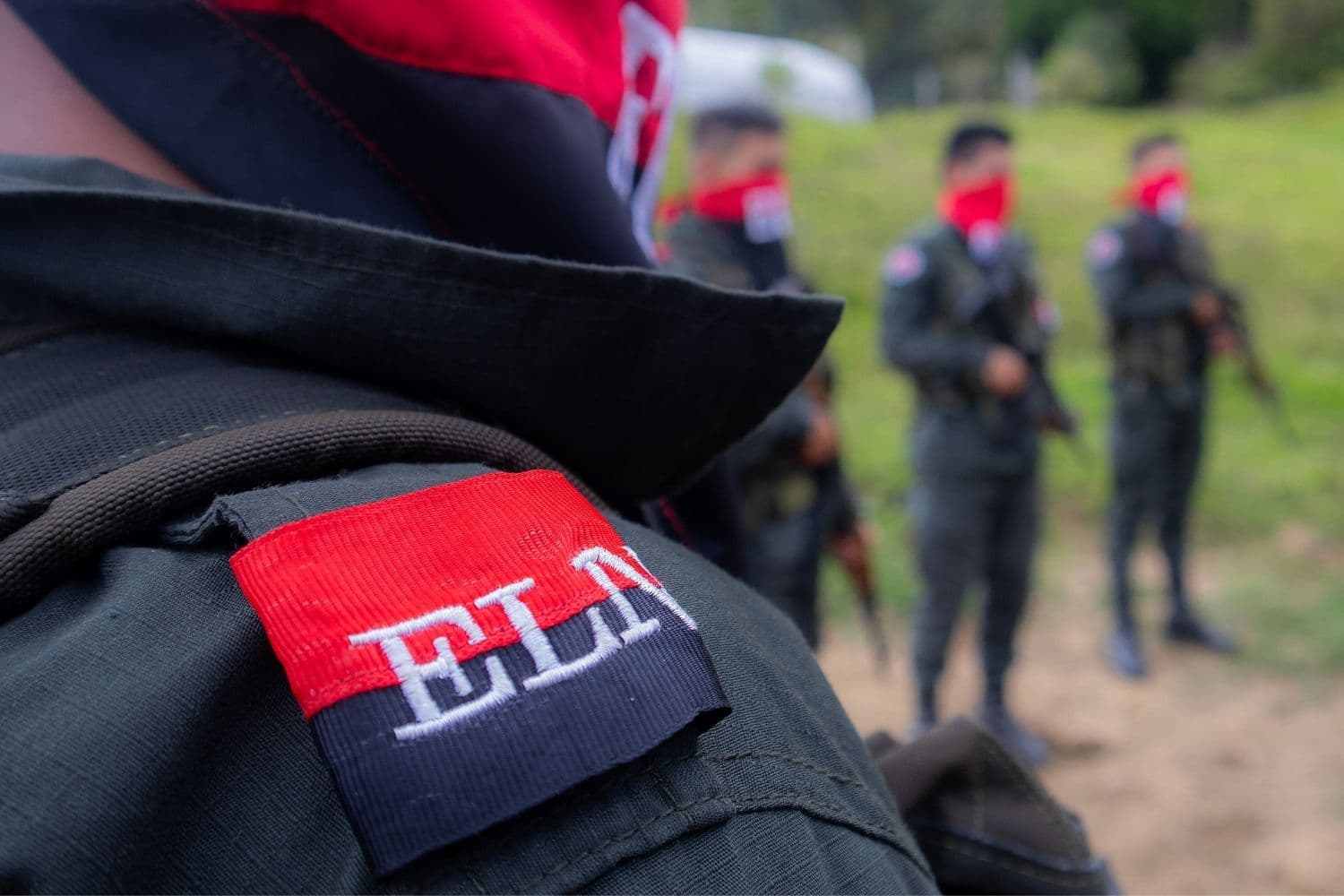 De la Espriella autoriza bombardeo contra el ELN en Colombia: muere líder de alto perfil y 8 miembros