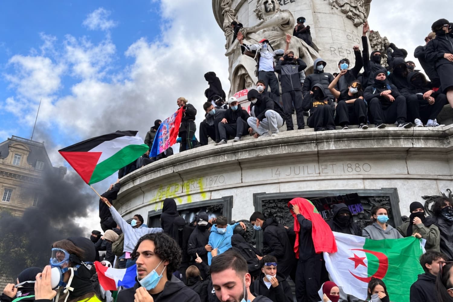 Louvre y otros museos de París cerrarán, Francia despliega 70,000 agentes ante protestas del sábado