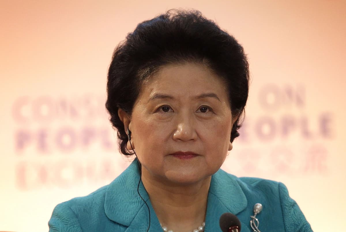 La viceprimera ministra china, Liu Yandong, escucha un discurso en el Departamento de Estado de Estados Unidos en Washington el 23 de junio de 2015. (Alex Wong/Getty Images).