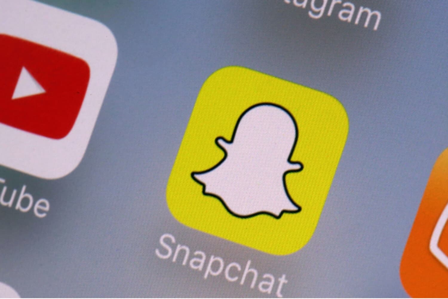 "Nuestro momento Meta": padres esperan que juicio a Snapchat exponga sus riesgos